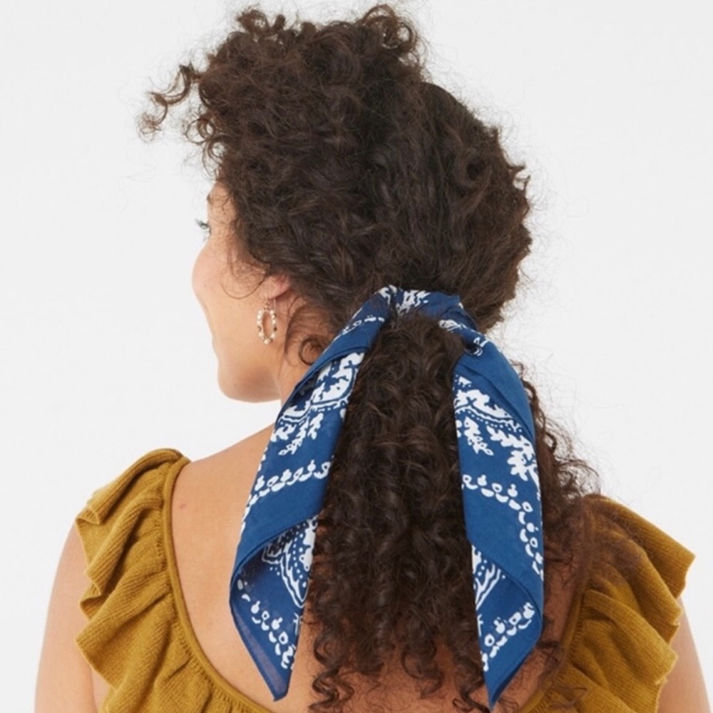 Frye Unisex Blue and White Bandana - Picture 3 of 8